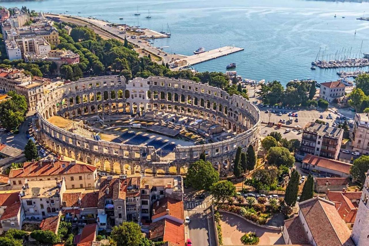 Luxury apartment SEA Pula Extérieur photo
